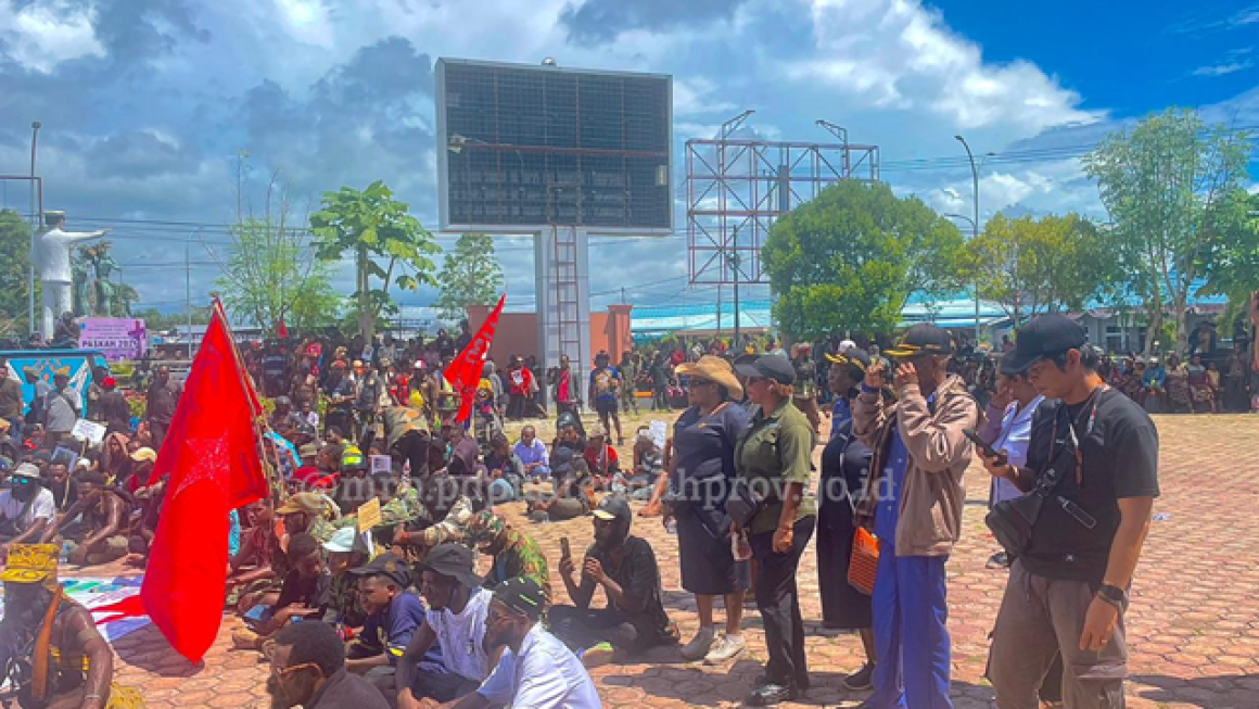 MRP PAPUA TENGAH DAMPINGI AKSI NASIONAL MAHASISWA DAN TIM INVESTIGASI HAM TERKAIT PERISTIWA DI KABUPATEN PUNCAK