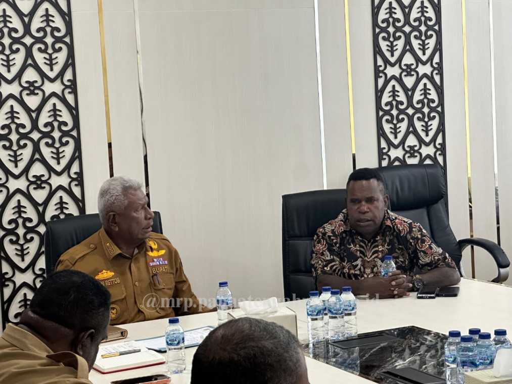Ketua MRP Papua Tengah Ingatkan Gubernur Terkait Hubungan Kemitraan dan Transparansi Dana Otsus